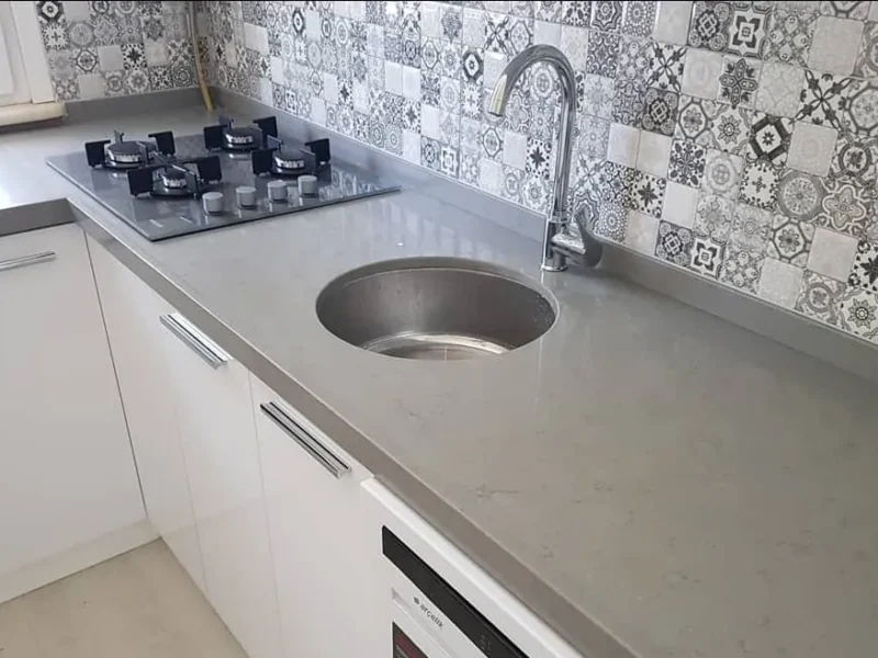 Gri tezgah ve yuvarlak eviye uygulaması, Gencer Mermer uygulaması